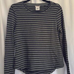CABi Pivot Fitted Tee Size S EUC